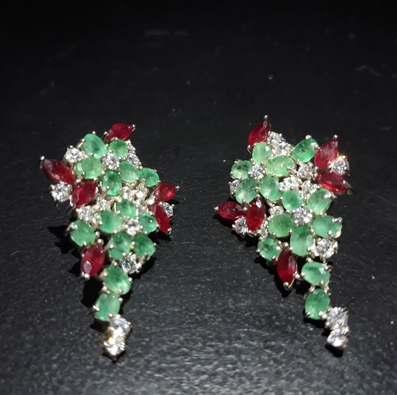 Jewelry - Natural Emerald/Ruby Earrings k5